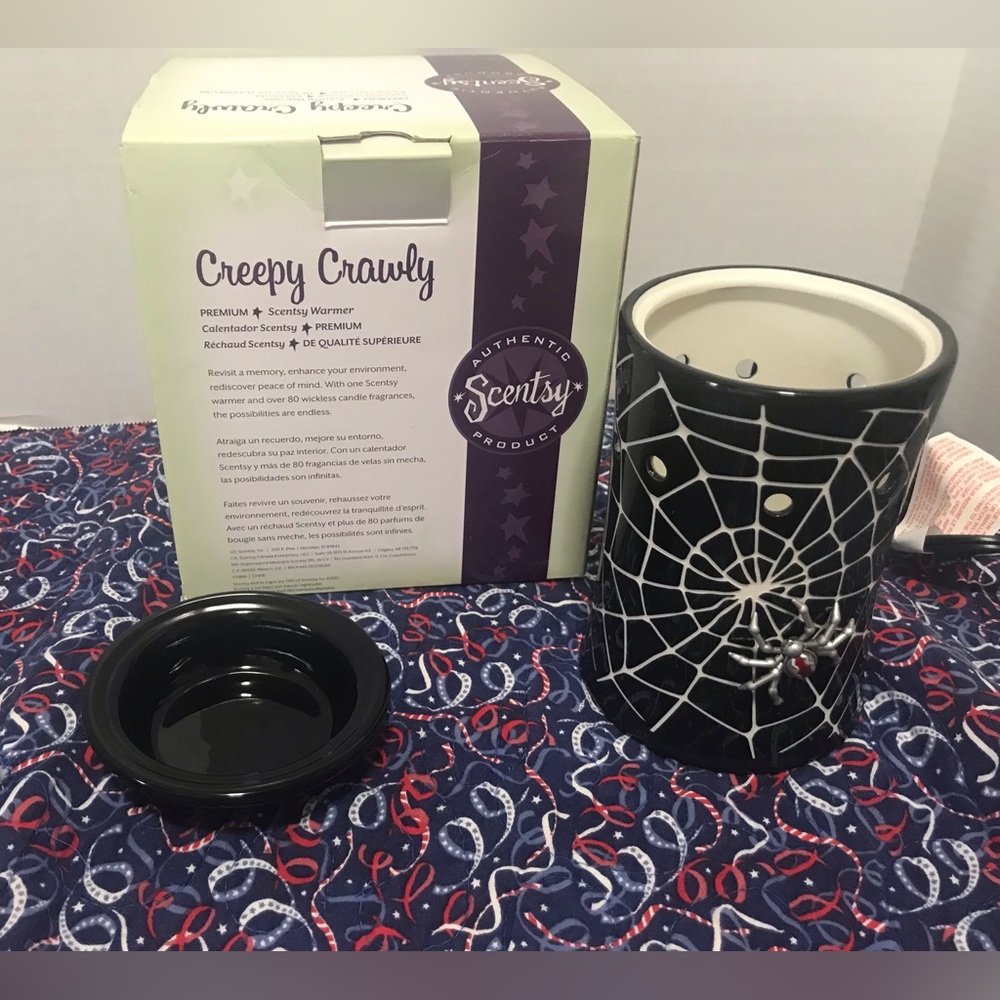 Scentsy creepy crawly new open box